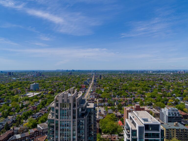 View facing west from the 32nd-floor height of The Peony (Tower 2) at Forêt Forest Hill, Bathurst and St. Clair (photo, 2022)